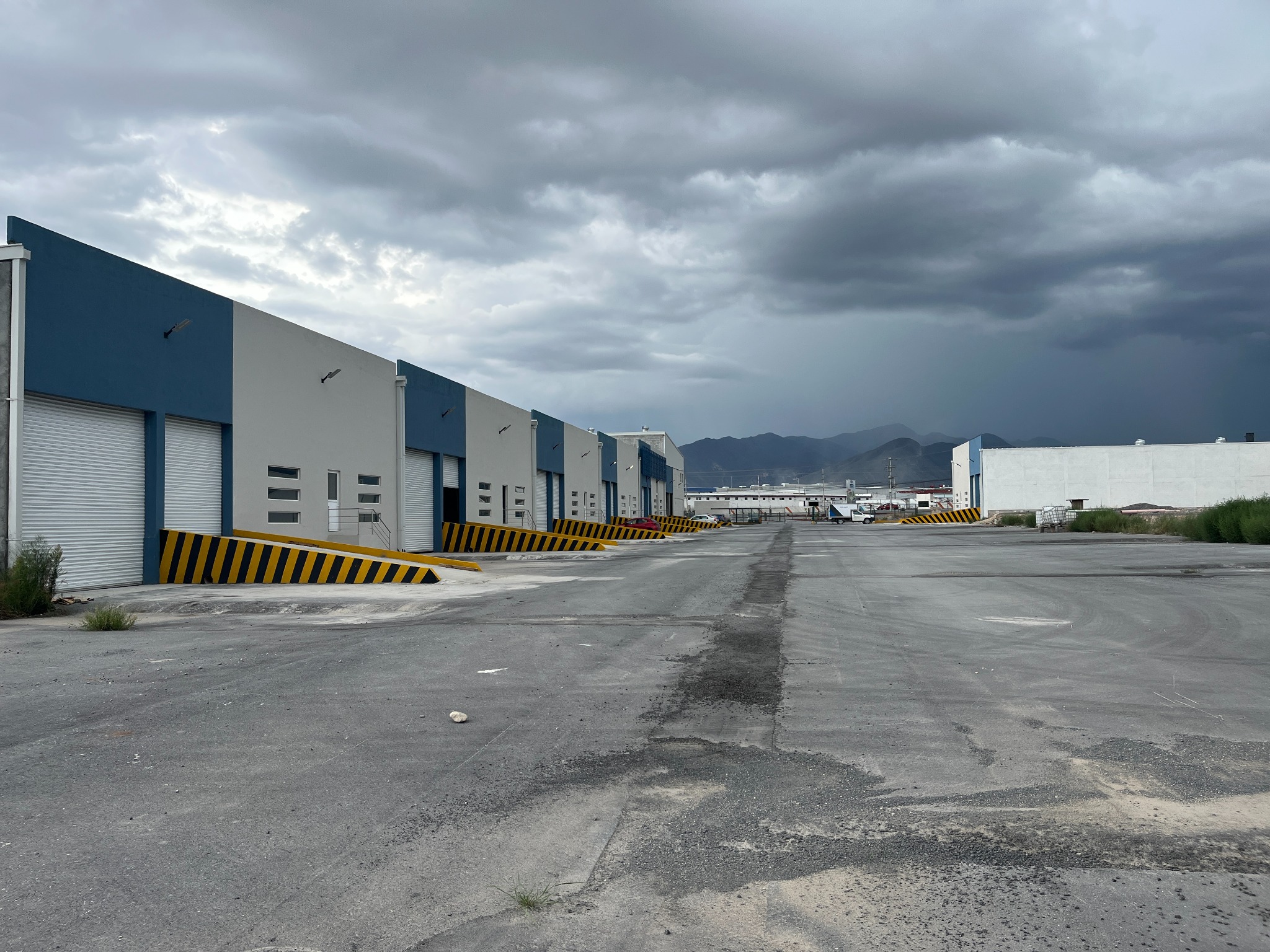 Acceso exterior de Novo Park en Arteaga Coahuila